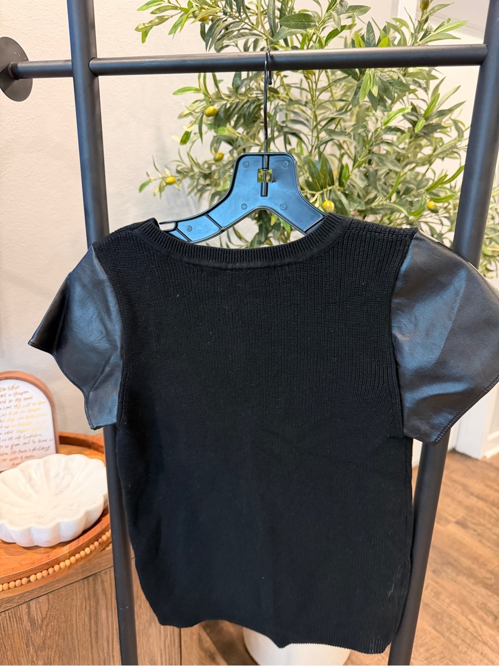 French Connection Black Ribbed Sweater Top - Picture 3 of 3